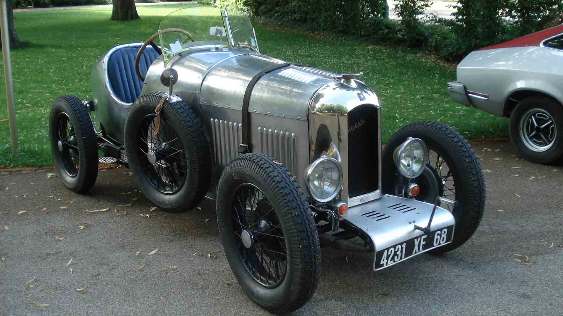 destination-automobile-circuit-2-hegy-amilcar-1928